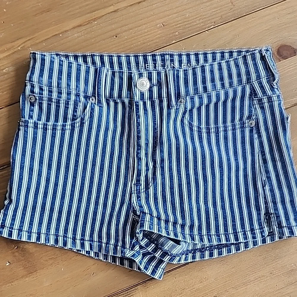 American Eagle Next Level Stretch Striped Shorts - 6